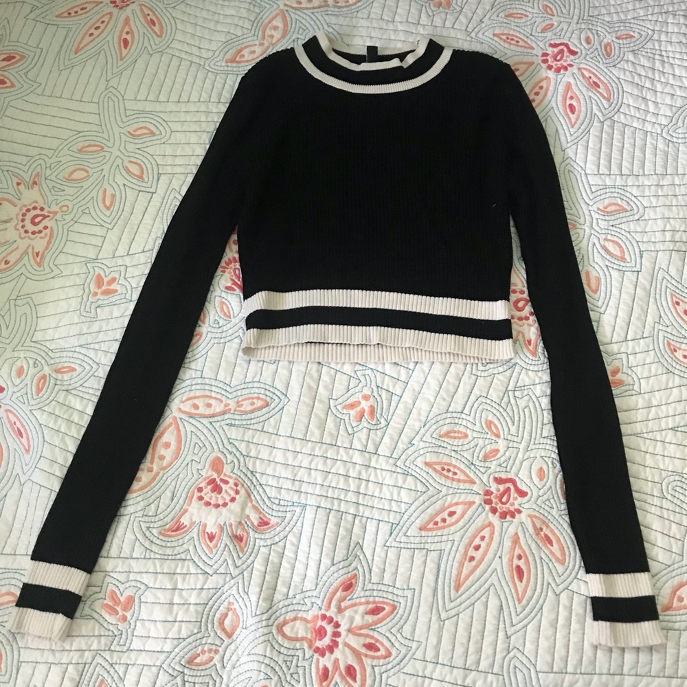 Turtle Neck Crop Top